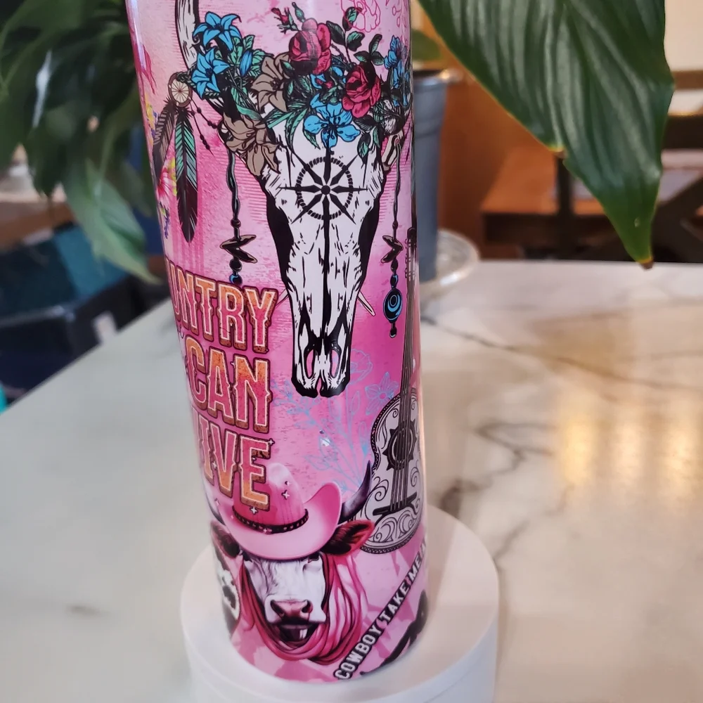 A COUNTRY GIRL CAN SURVIVE 20oz Tumbler with duo lids 🎉sale